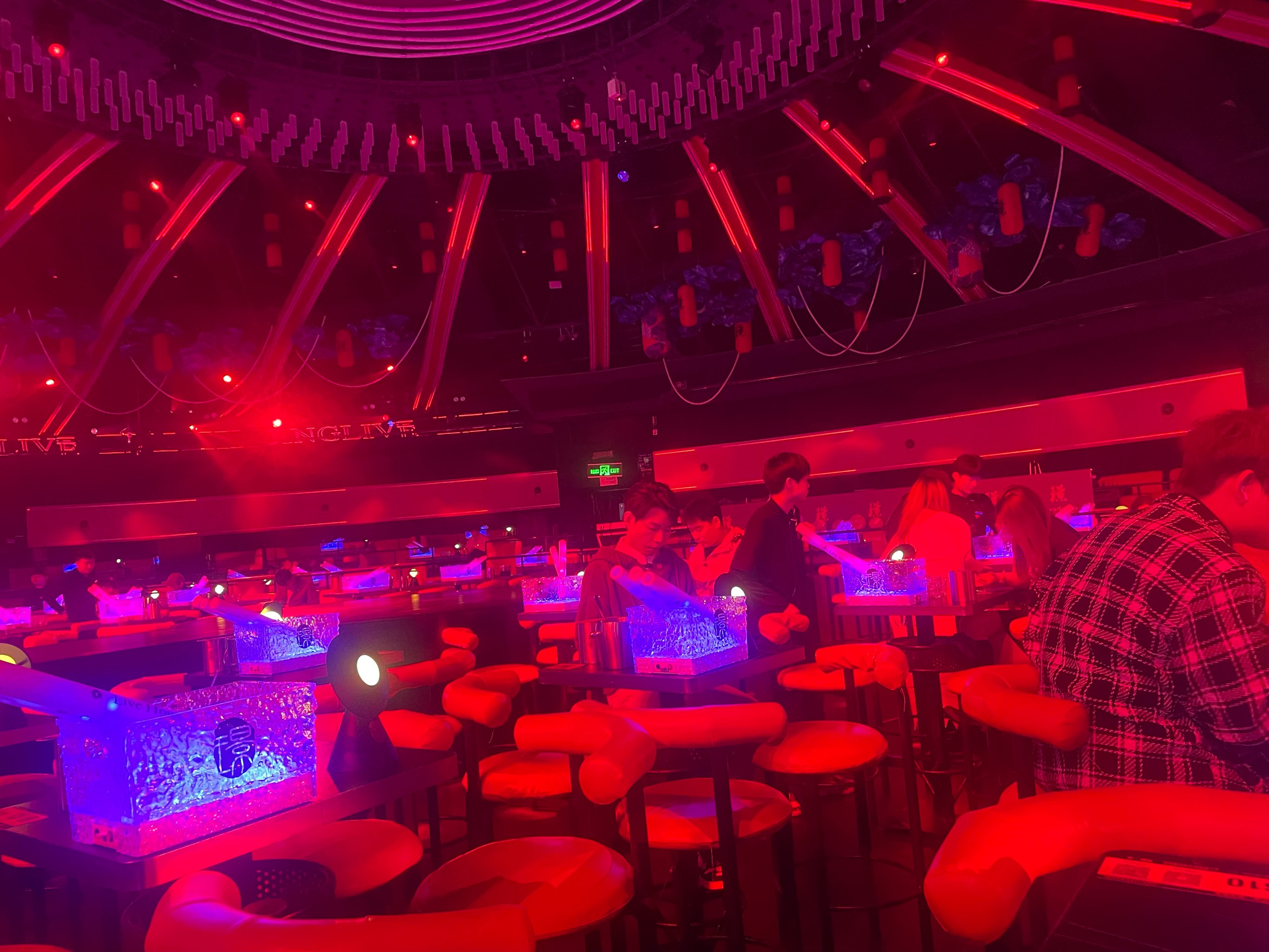 杭州商务ktv及中低端区别解析-滨江区ktv预定